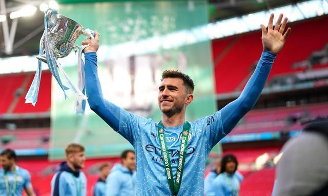  福登精妙助攻罗德里推射破门曼城轻取水晶宫