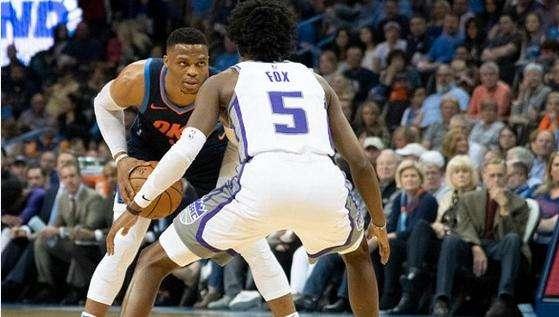  福克斯关键抢断助攻国王终结勇士连胜